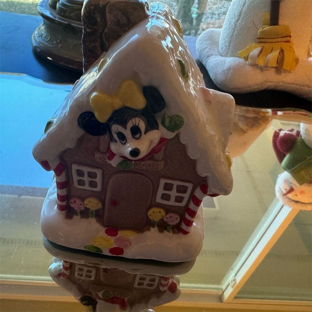 Disney Minnie Mouse Gingerbread House Music Box Vintage Collectible